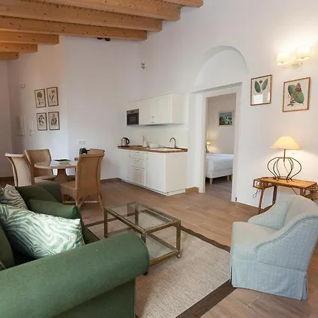 Patios De La Riva Apartamento *
